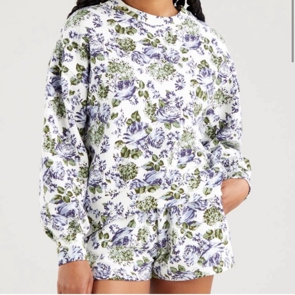 Levi's Tops - Levi’s Floral Print Women’s Sweatshirt